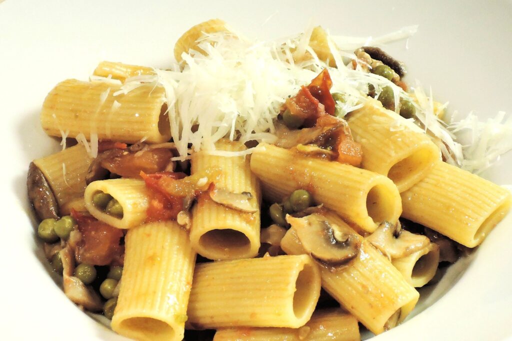rigatoni macarrones rayados